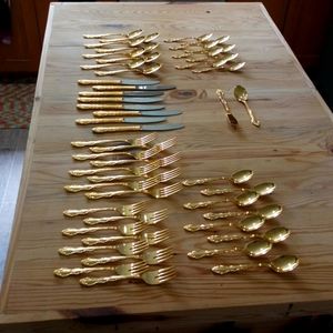 NWOT 50 piece Supreme By Towle Flat wear Silverware Set